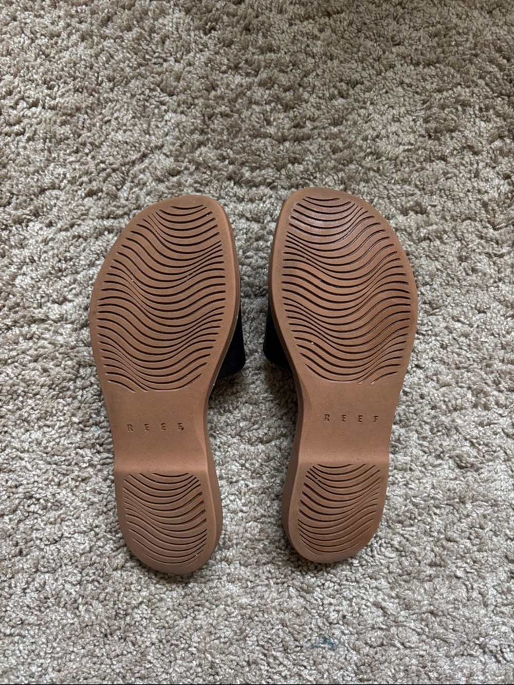 Reef Sandals - Picture 3 of 3